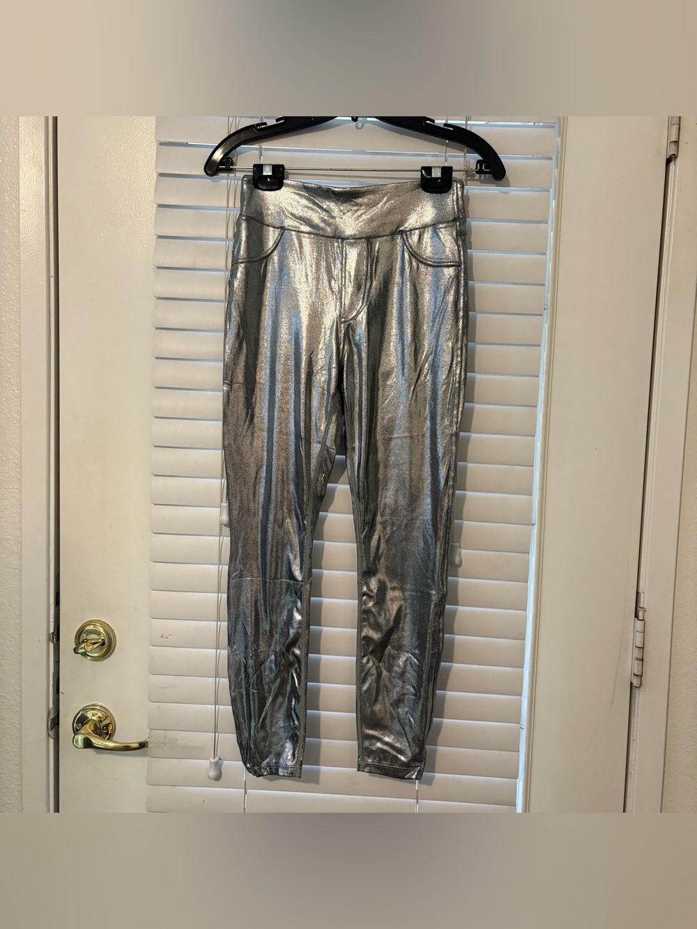HALARA Women’s Size S 7/8 Silver Metallic High Waisted Stretch Leggings